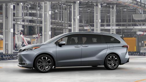 2025 Toyota Sienna Platinum 7 Passenger