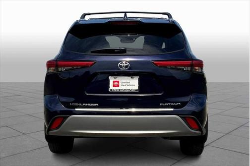 2022 Toyota Highlander Platinum