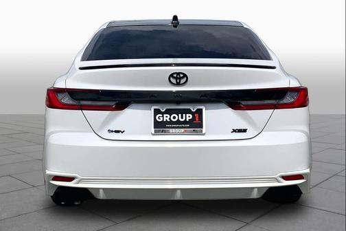 Wind Chill Pearl 2025 Toyota Camry XSE