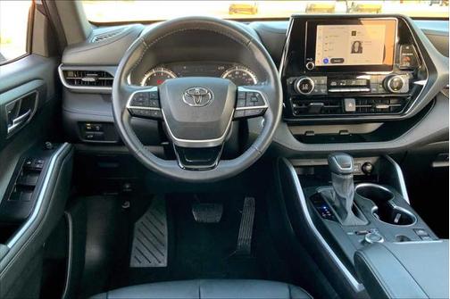 2024 Toyota Highlander XSE