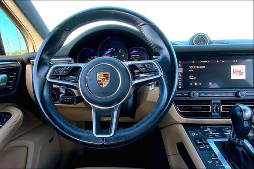 2021 Porsche Macan AWD