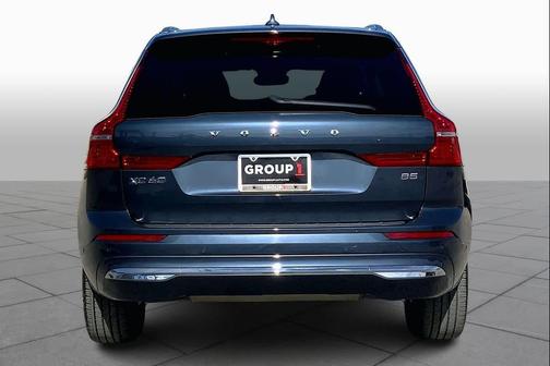 2022 Volvo XC60 B5 Inscription