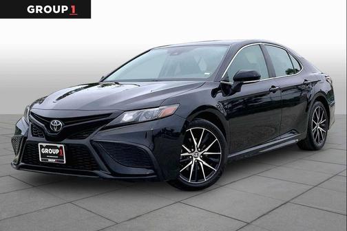 Midnight Black Metallic 2024 Toyota Camry SE