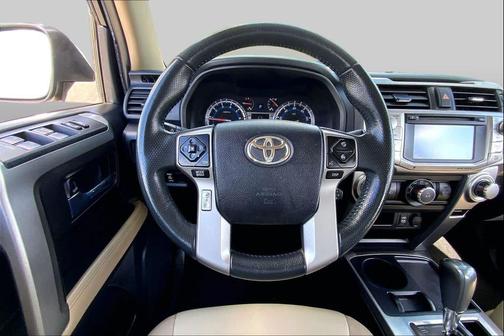 Midnight Black Metallic 2018 Toyota 4Runner SR5 Premium