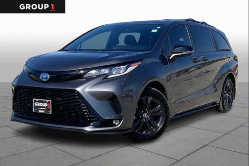 2025 Toyota Sienna XSE 7 Passenger