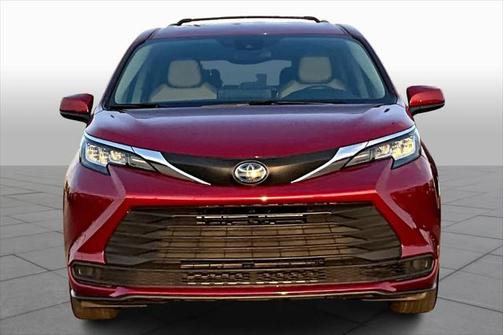 2021 Toyota Sienna LE