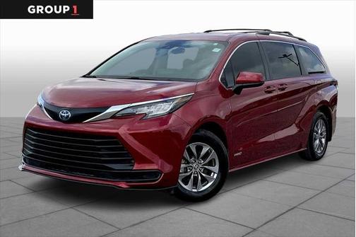 2021 Toyota Sienna LE