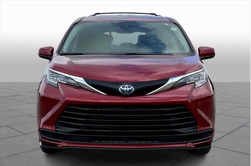 2021 Toyota Sienna LE