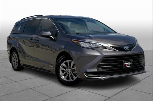 2021 Toyota Sienna LE