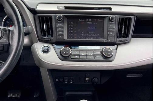 2017 Toyota RAV4 Platinum