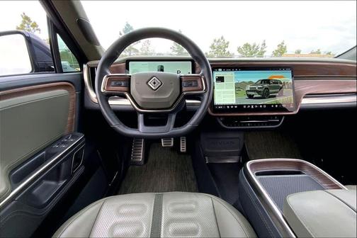 2023 Rivian R1S Adventure