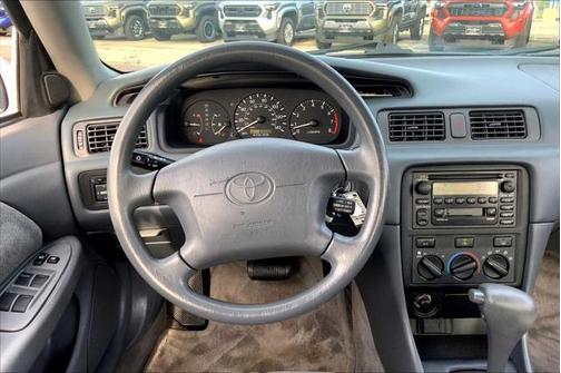 2000 Toyota Camry LE V6