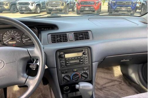 2000 Toyota Camry LE V6