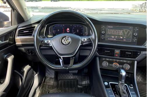 2019 Volkswagen Jetta 1.4T SEL Premium
