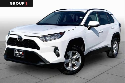 Super White 2021 Toyota RAV4 XLE