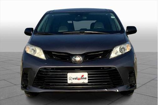 2019 Toyota Sienna SE