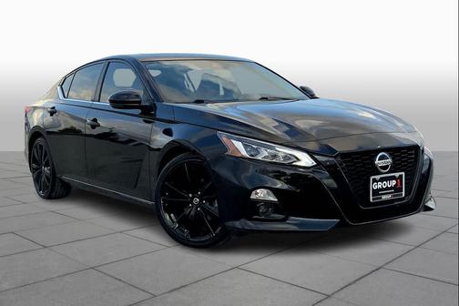 2022 Nissan Altima SR FWD