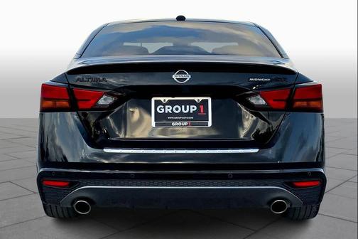 2022 Nissan Altima SR FWD