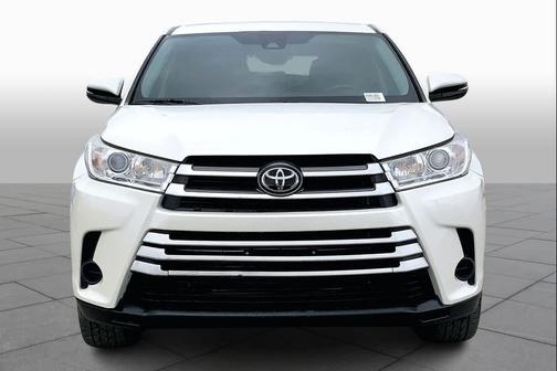 2019 Toyota Highlander LE I4