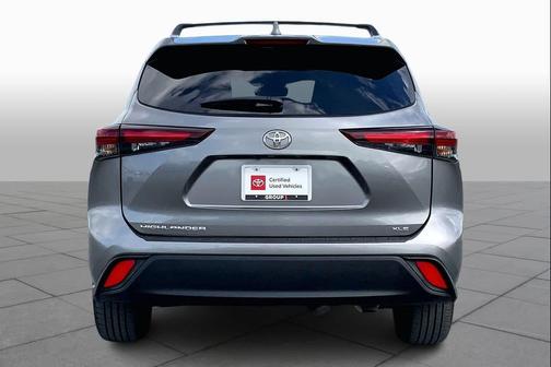 2025 Toyota Highlander XLE