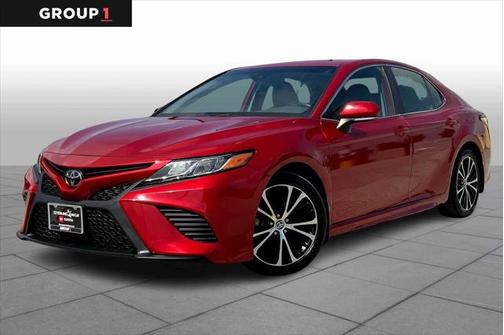 2020 Toyota Camry SE