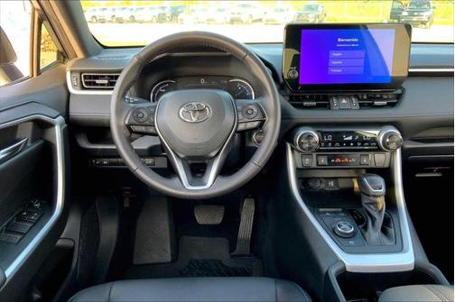 2024 Toyota RAV4 Hybrid SE
