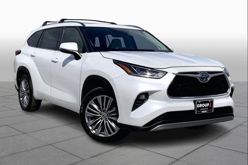 2022 Toyota Highlander Hybrid Platinum