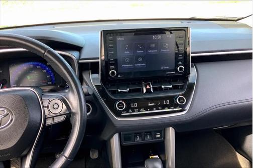 2022 Toyota Corolla Cross XLE
