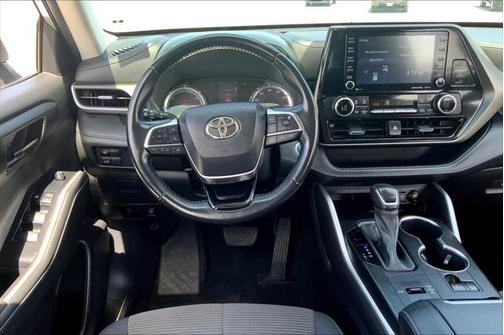 2021 Toyota Highlander Hybrid LE