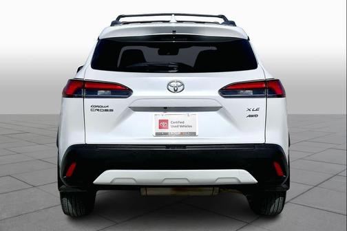 2024 Toyota Corolla Cross XLE