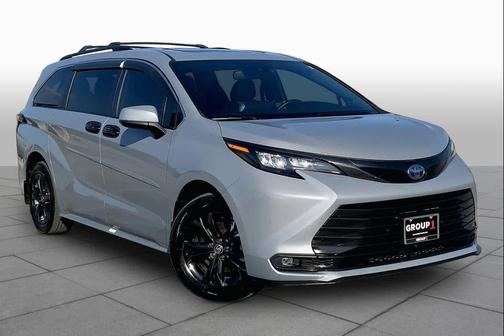 Cement 2024 Toyota Sienna Woodland Edition
