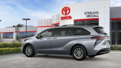 2025 Toyota Sienna XLE