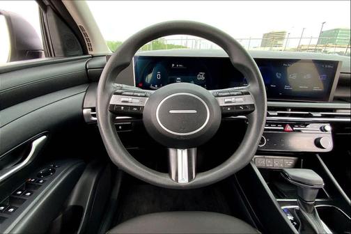 Shimmering Silver 2025 Hyundai TUCSON SEL