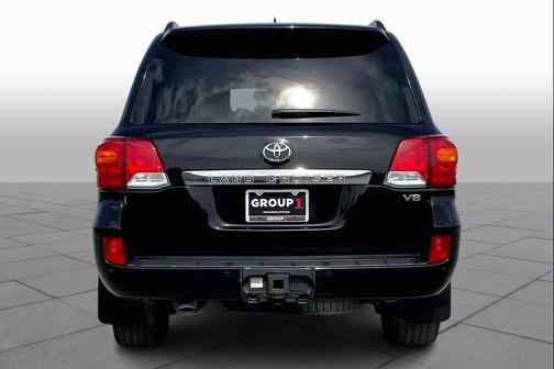 2015 Toyota Land Cruiser Base