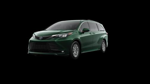 2025 Toyota Sienna XLE 8 Passenger