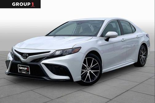 Ice Edge 2023 Toyota Camry SE