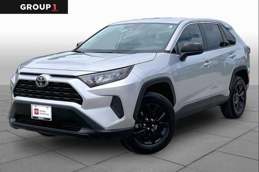 Silver Sky Metallic 2022 Toyota RAV4 LE