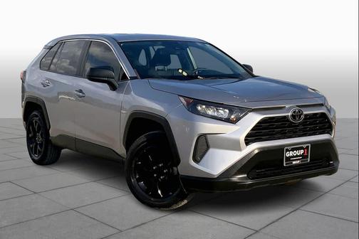 Silver Sky Metallic 2022 Toyota RAV4 LE