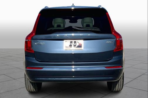 2024 Volvo XC90 B5 Core Bright Theme