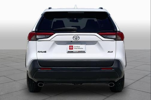 Ice Cap 2025 Toyota RAV4 XLE