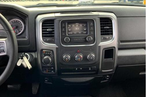 2024 RAM 1500 Classic Warlock Crew Cab 4x4 5'7' Box