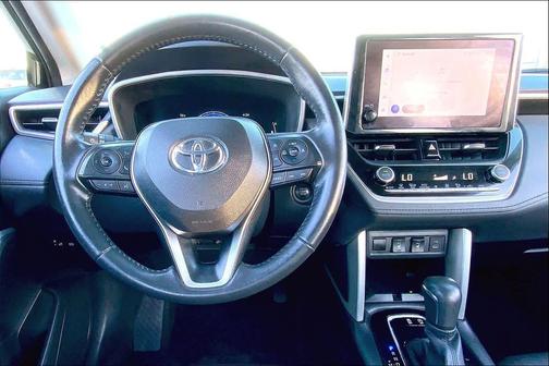 2024 Toyota Corolla Cross XLE