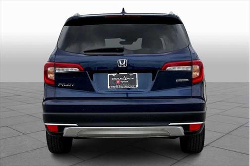 2022 Honda Pilot Touring 8-Passenger