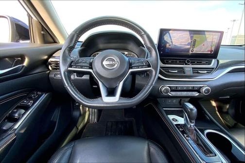 2023 Nissan Altima SR FWD