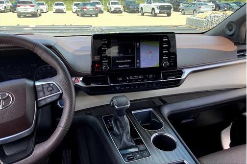 2021 Toyota Sienna Platinum 7 Passenger