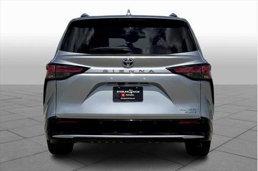 2021 Toyota Sienna Platinum 7 Passenger