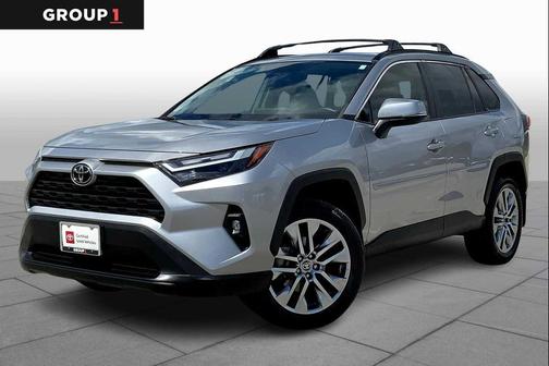 2022 Toyota RAV4 XLE Premium