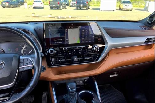 2022 Toyota Highlander Platinum