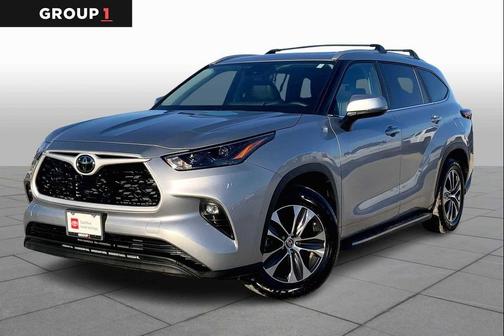 2025 Toyota Highlander XLE