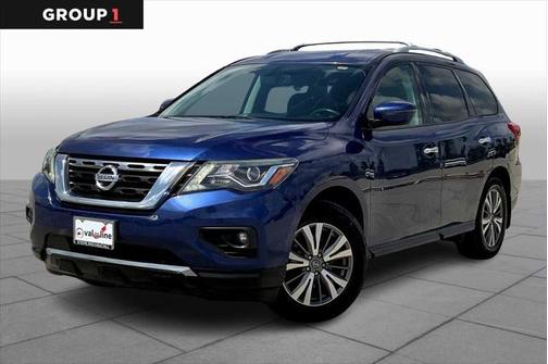 2017 Nissan Pathfinder SV